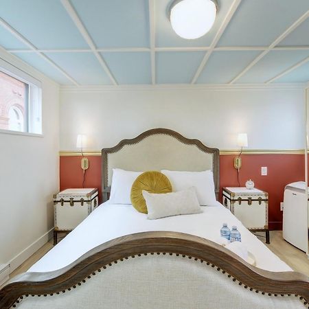 Victoria'S Parliamentary Suite With Private Rooftop Patio & Harbour View Εξωτερικό φωτογραφία